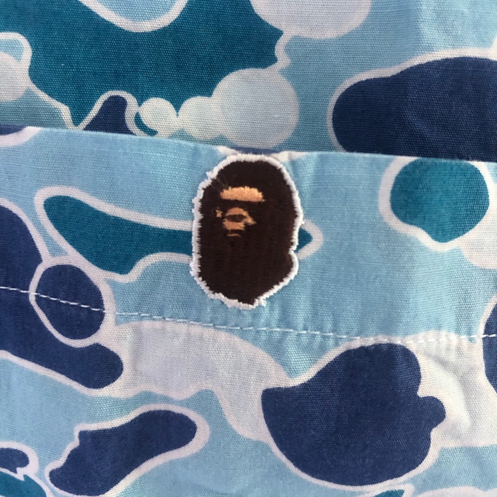 BLUE BAPE PSYCHE CAMO BUTTON UP - Picture 4 of 9